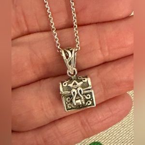 Vintage Sterling Silver Signed IBB 925 Poison Pill Prayer Box Pendant Necklace